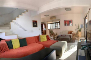 Cobertura duplex com vista para o mar